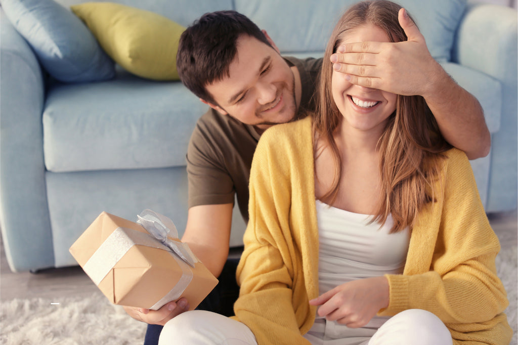 What To Put into Food Hampers